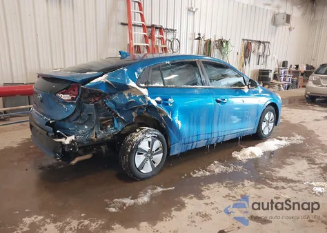 2017 Hyundai Ioniq Hybrid Blue from USA, damaged, VIN KMHC65LC1HU036827